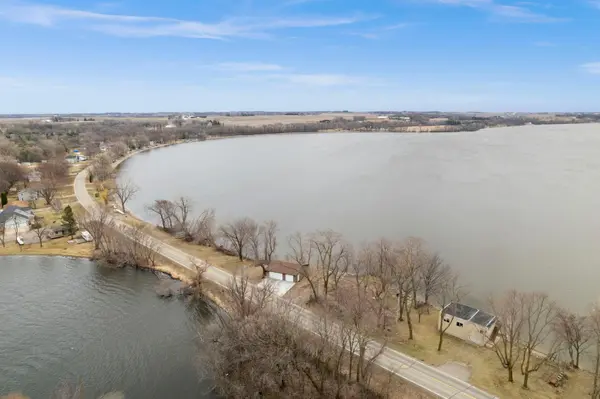 3990 Cannon Lake TRL, Faribault, MN 55021