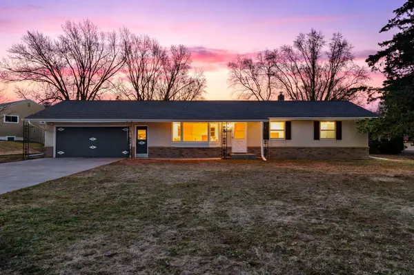 2460 E Meadow DR,  North Saint Paul,  MN 55109