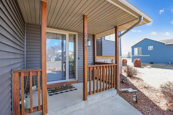 683 Eagle Lake RD S, Big Lake, MN 55309