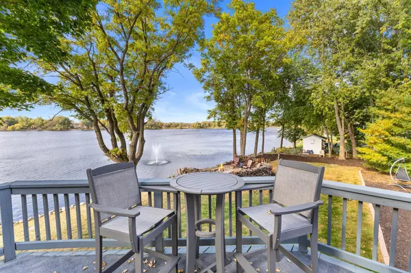 33190 Marmon ST NE, Cambridge, MN 55008
