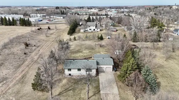 828 W Birch AVE, Fergus Falls, MN 56537