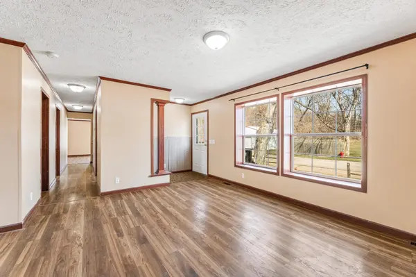 53 1st AVE N, Hammond, MN 55991