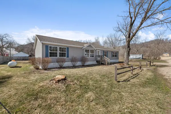 53 1st AVE N, Hammond, MN 55991