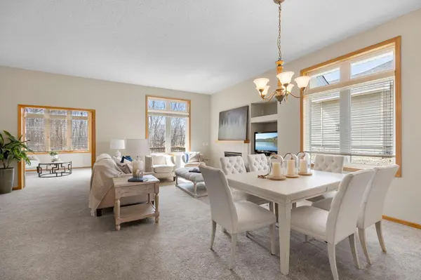 5071 E Oak Point DR, Prior Lake, MN 55372