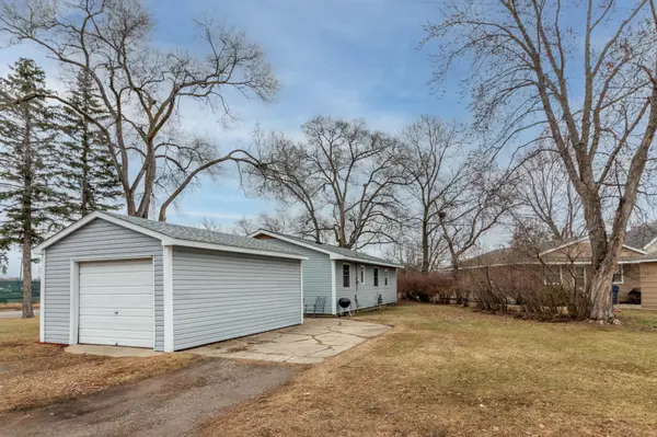 1900 Cooper AVE N, Saint Cloud, MN 56303