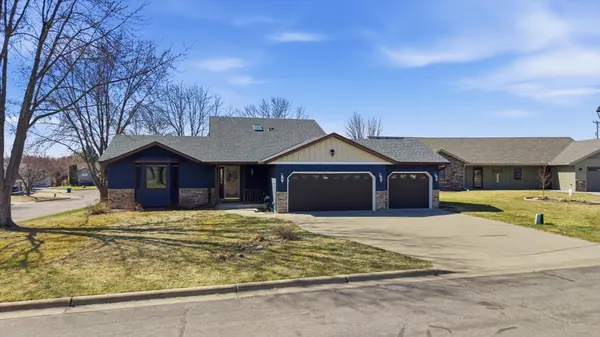 727 Garden PL, Sauk Rapids, MN 56379
