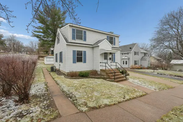 824 Elm ST, Hudson, WI 54016