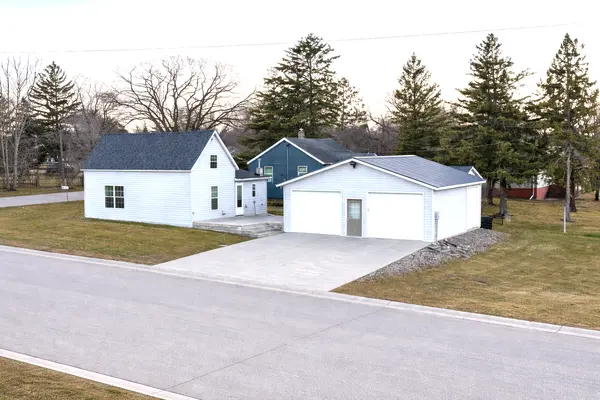 302 W Fir AVE, Frazee, MN 56544