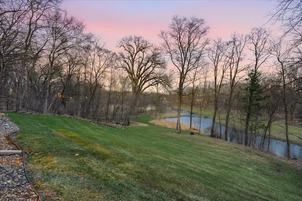 1362 Riverside DR #1362, River Falls, WI 54022