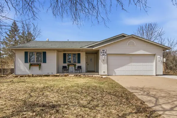 411 21st ST NE, Menomonie, WI 54751