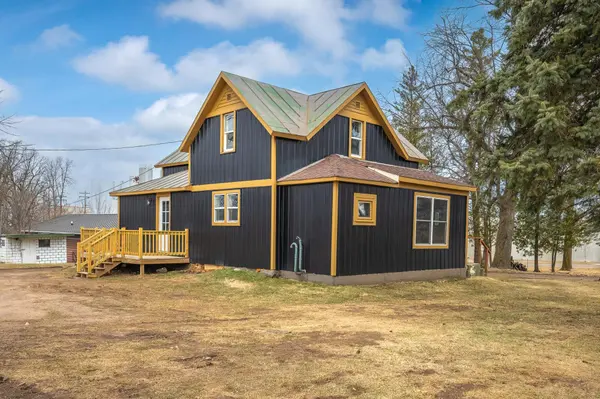 599 10 1/2 AVE, Almena, WI 54805