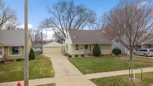 1103 12th AVE NW, Rochester, MN 55901