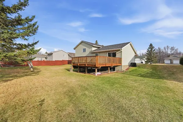 521 Walnut ST, Rockville, MN 56320