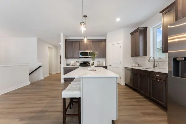 2160 Ridgepointe DR, Hastings, MN 55033