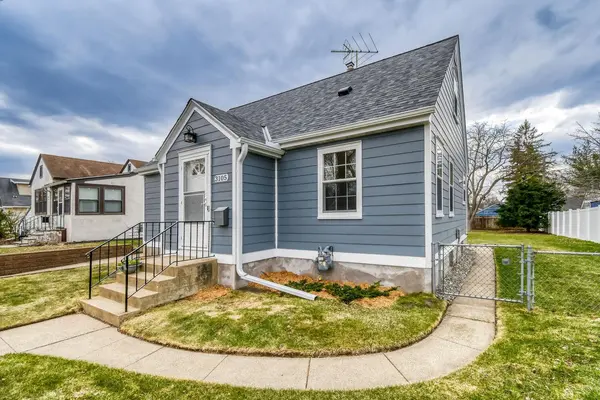 3105 Mondamin ST, Minneapolis, MN 55417