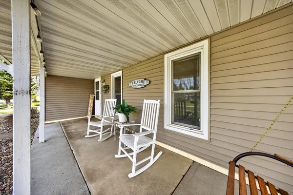 109 2nd AVE NW, Pine Island, MN 55963