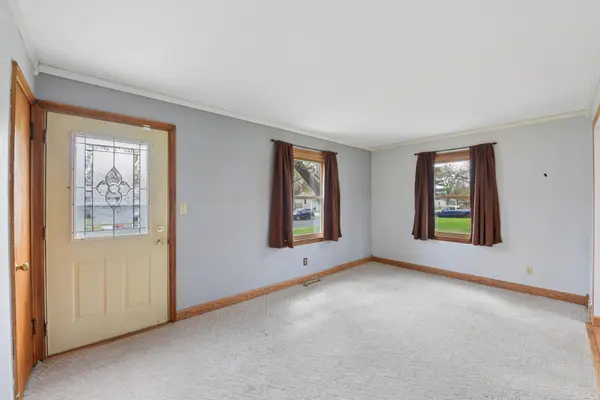 8300 Clinton AVE S, Bloomington, MN 55420
