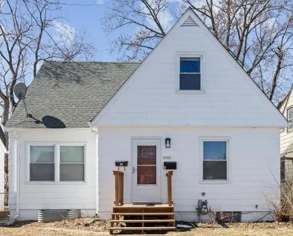3747 Major AVE N, Robbinsdale, MN 55422