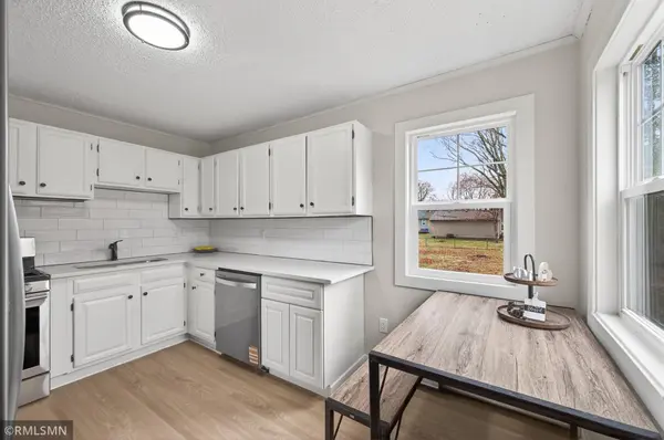 21 Inner DR, Circle Pines, MN 55014