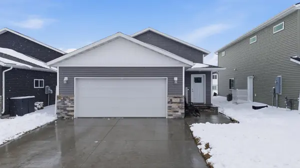 709 1st AVE, Horace, ND 58047