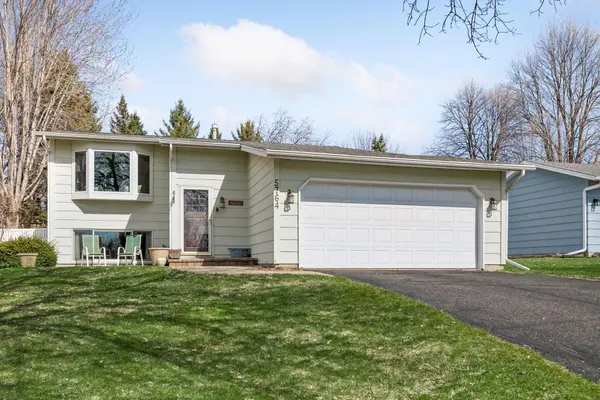 5764 W 136th CT, Savage, MN 55378