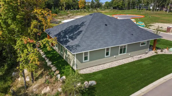 1951 Woods Point, Waconia, MN 55387