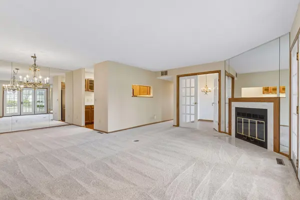 12619 Sherwood PL, Minnetonka, MN 55305