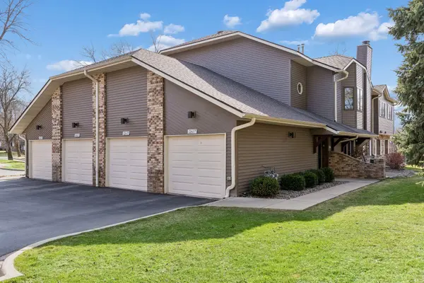 12619 Sherwood PL, Minnetonka, MN 55305