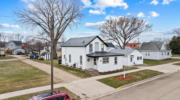 105 E Mcquestion ST, Ghent, MN 56239