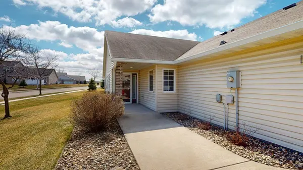 2116 Coopers PL SE, Rochester, MN 55904