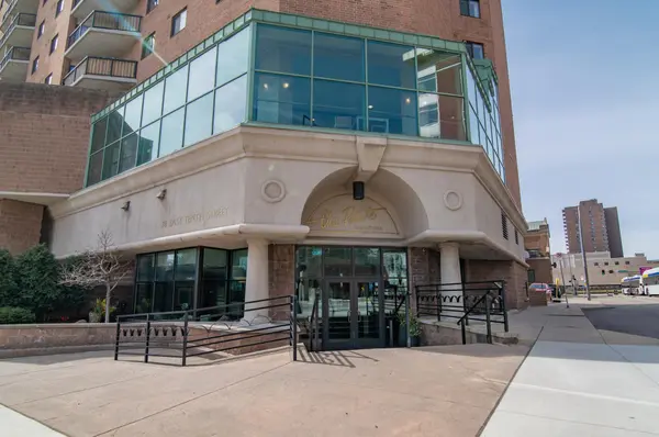 78 10th ST E #507, Saint Paul, MN 55101