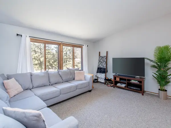 4228 Bridgewood TER, Vadnais Heights, MN 55127