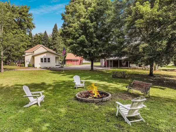 252 Sumner AVE, Chetek, WI 54728