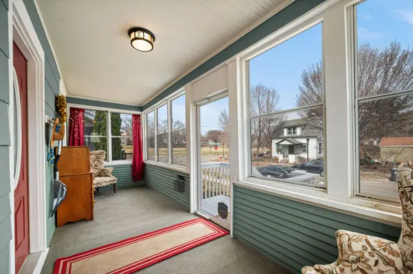 158 Morton ST W, Saint Paul, MN 55107