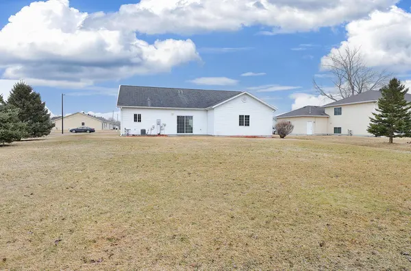 506 2nd ST NW, Dilworth, MN 56529