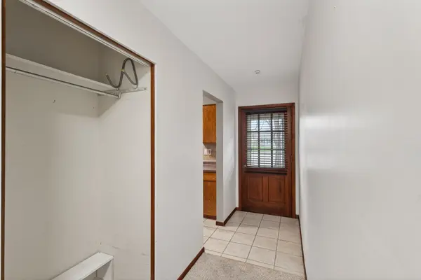 8804 Ivystone CT S, Cottage Grove, MN 55016