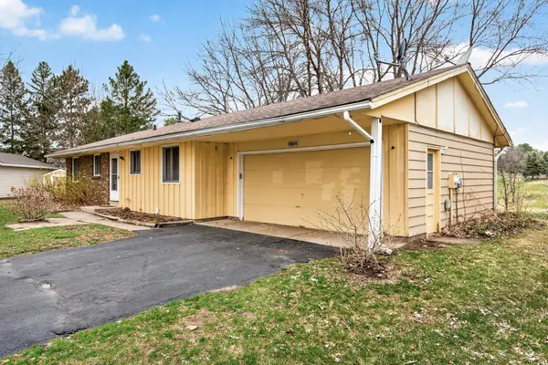 8804 Ivystone CT S, Cottage Grove, MN 55016