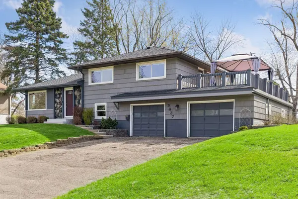 9037 Emerson AVE S, Bloomington, MN 55420