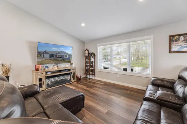1363 Summit DR, Winona, MN 55987