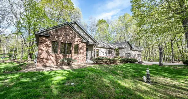 10750 Farrel CT, Northfield, MN 55057