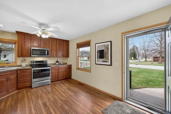 706 12th ST E, Wabasha, MN 55981