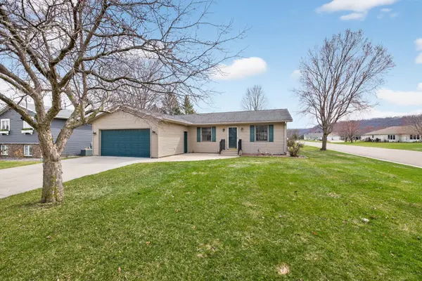 706 12th ST E, Wabasha, MN 55981
