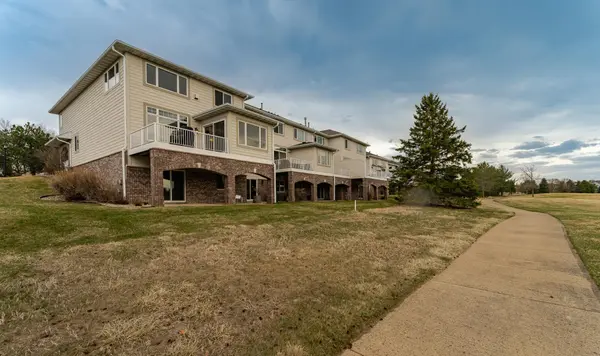 1471 Belvior LN NE, Byron, MN 55920