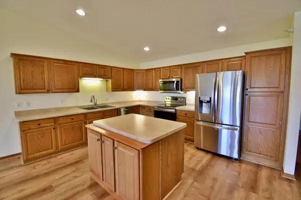 2573 20th AVE SE, Saint Cloud, MN 56304