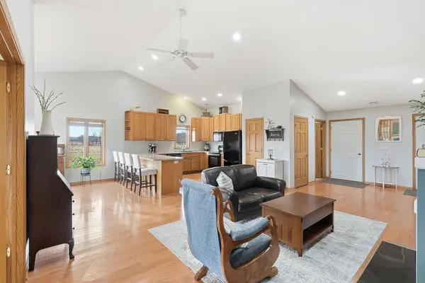 320 Willink DR, Baldwin, WI 54002