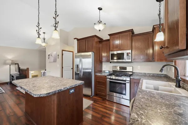 9085 Grove DR, Chisago City, MN 55013