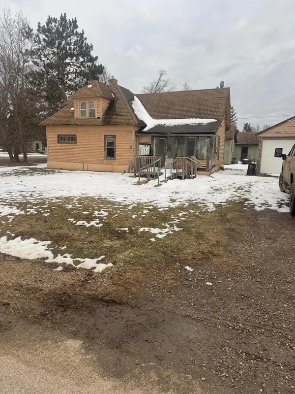 404 5th ST NW, Aitkin, MN 56431