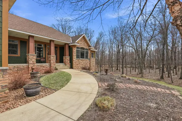13927 Jodrell ST, Columbus, MN 55014