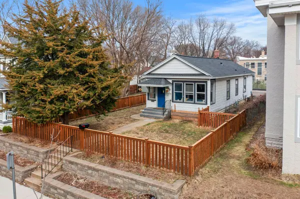 3221 Bryant AVE S, Minneapolis, MN 55408
