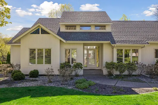 5915 Sweetwater CIR, Excelsior, MN 55331